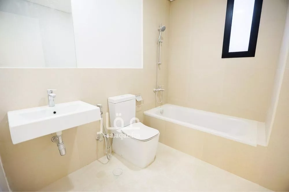 فيلا 5 غرف في المونسية 3