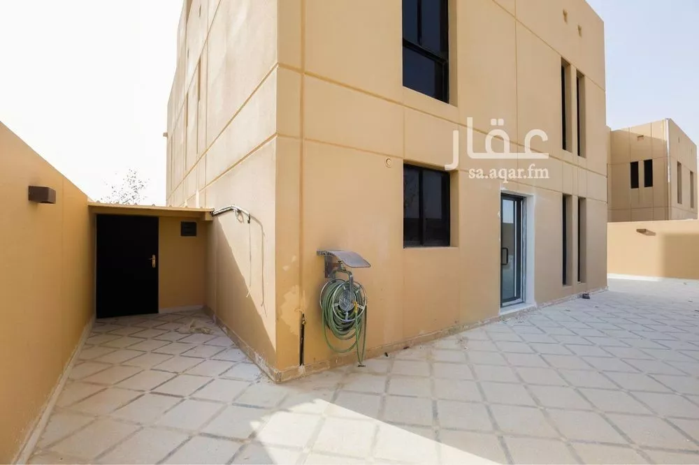 فيلا 5 غرف في المونسية 4