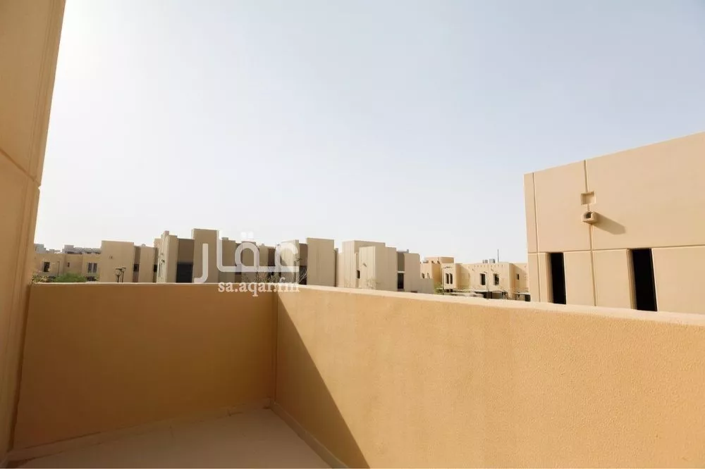 فيلا 5 غرف في المونسية 7