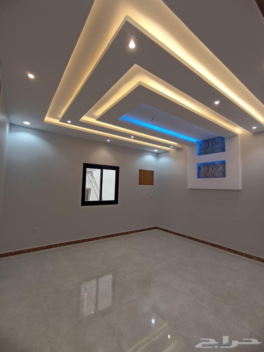 شقة 5 غرف في الريان 3