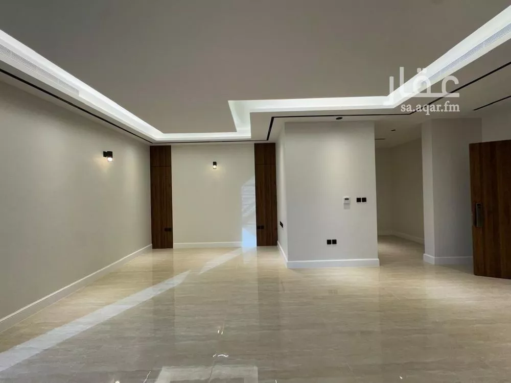 5 bedroom villa in Al Malqa 3