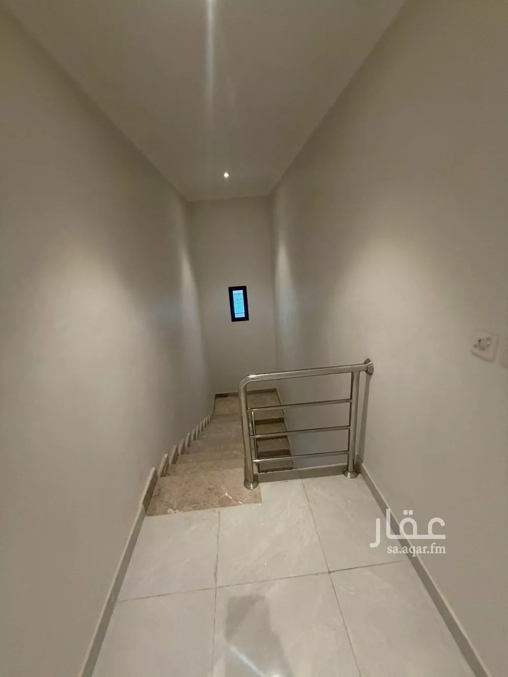 فيلا 5 غرف في الروضة 15