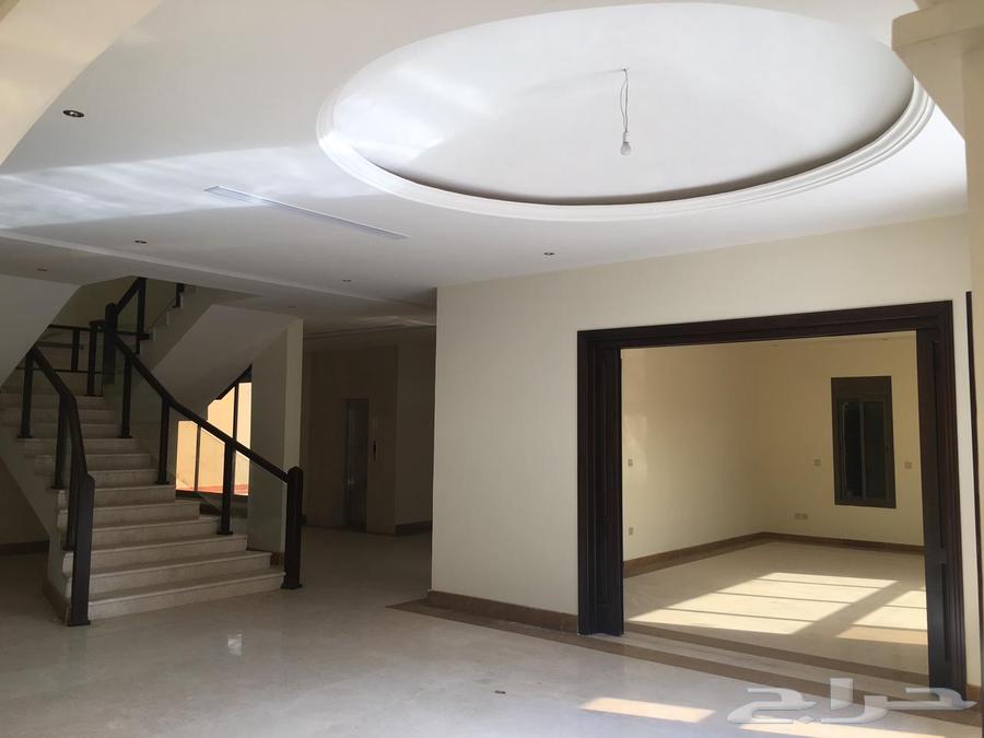 فيلا 12 غرف في الخالدية 4