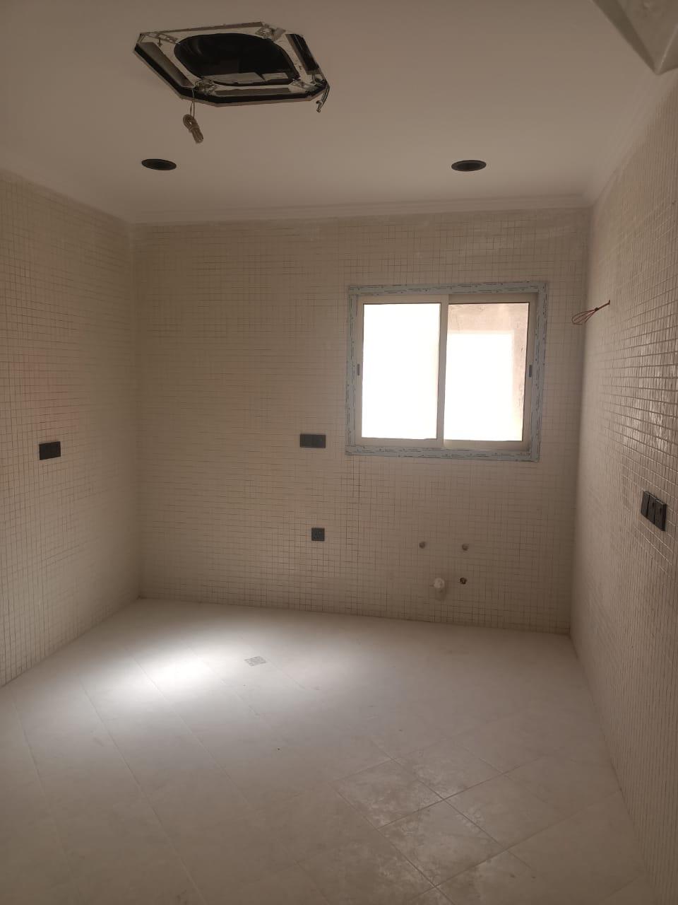 apartment in King Abdul Aziz 12