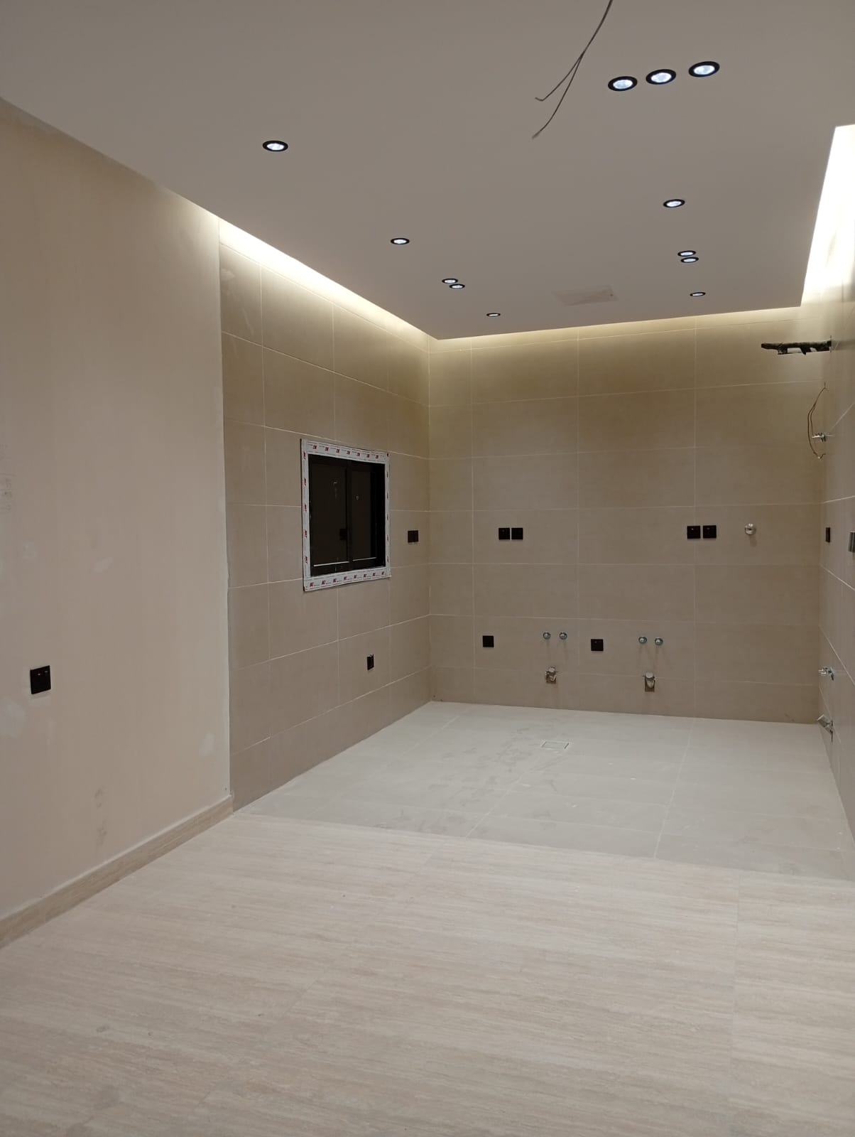 شقة  في النعيم 10