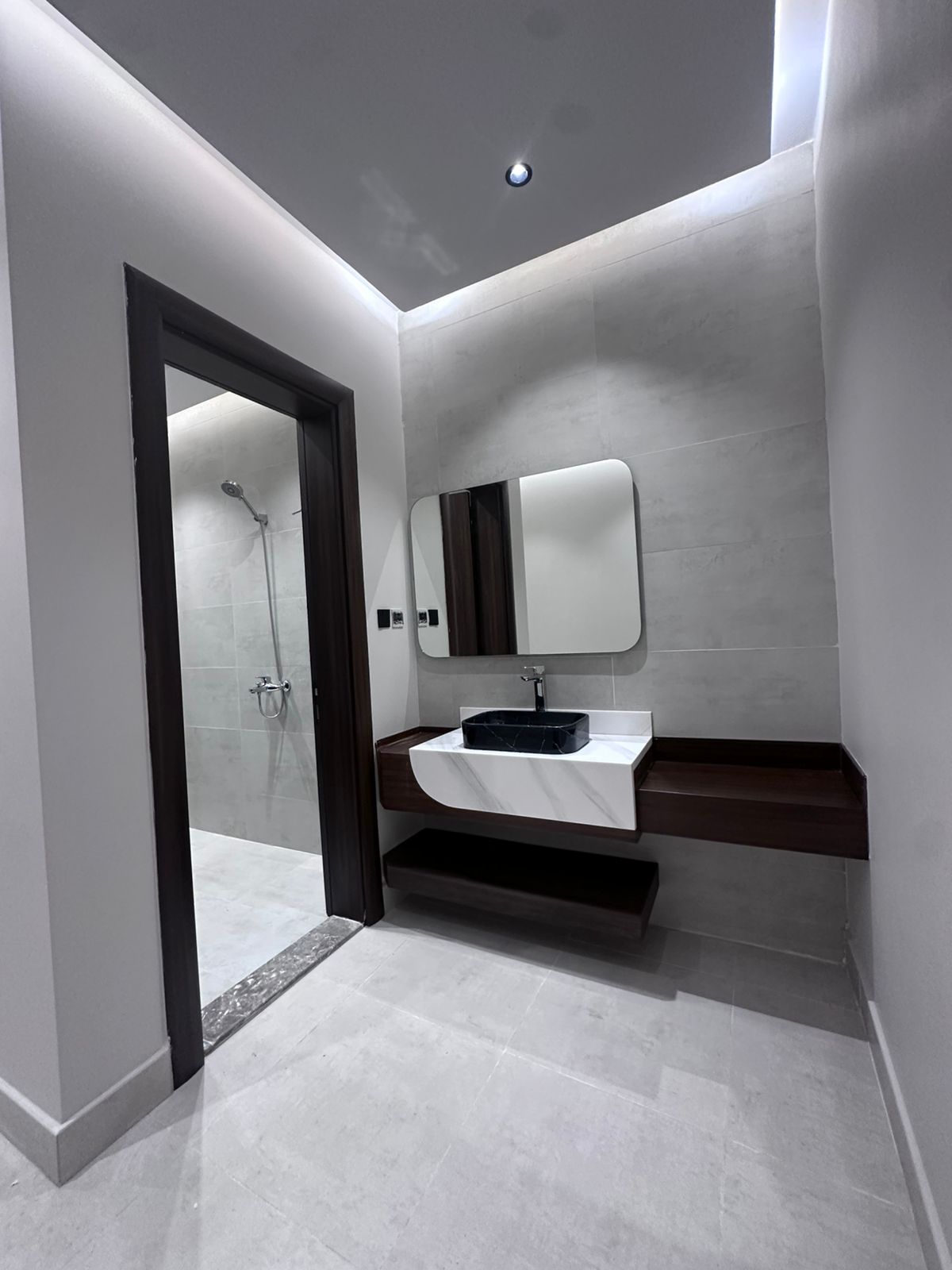 شقة  في النعيم 2