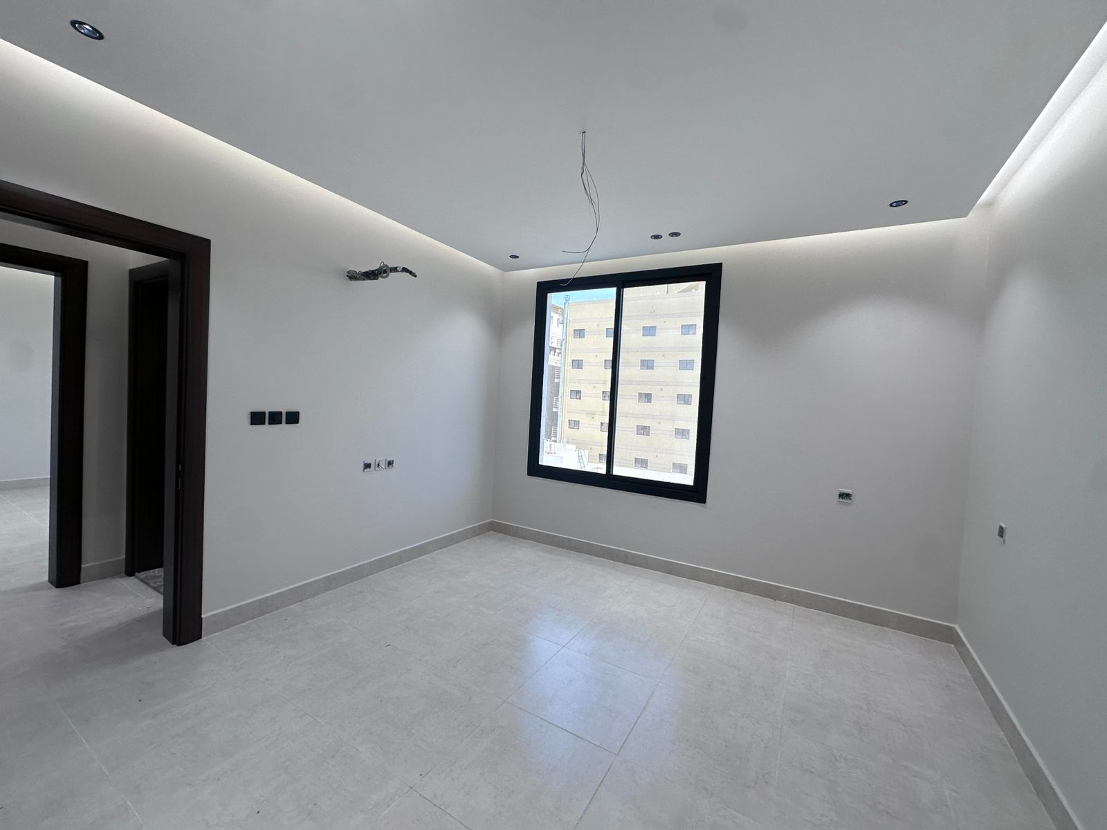 شقة  في النعيم 4