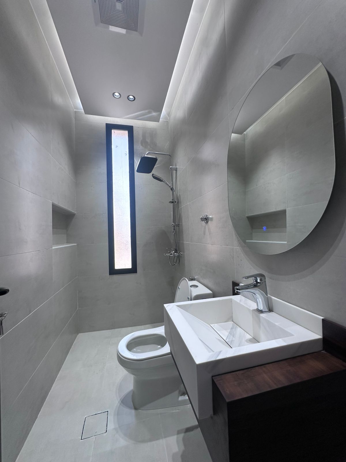 شقة  في النعيم 6