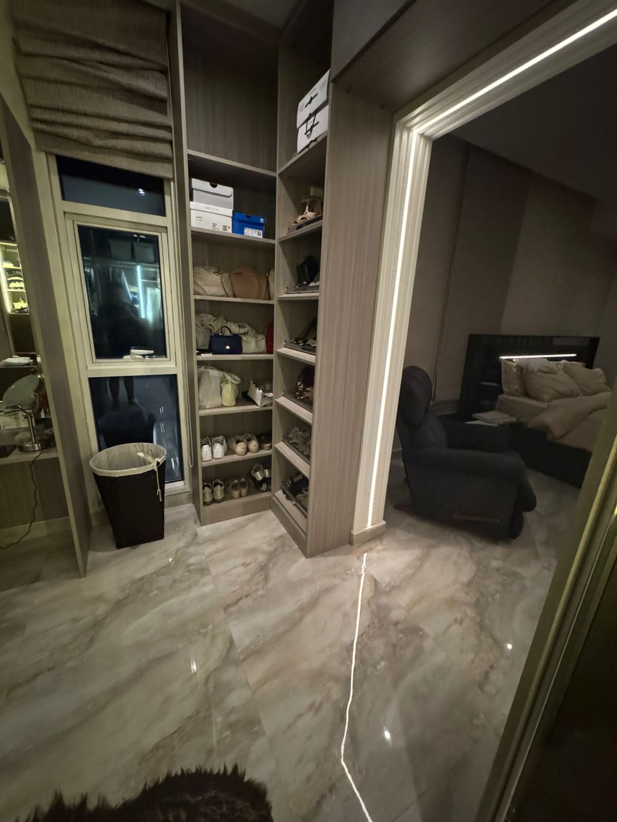 فيلا 3 غرف في العارض 4