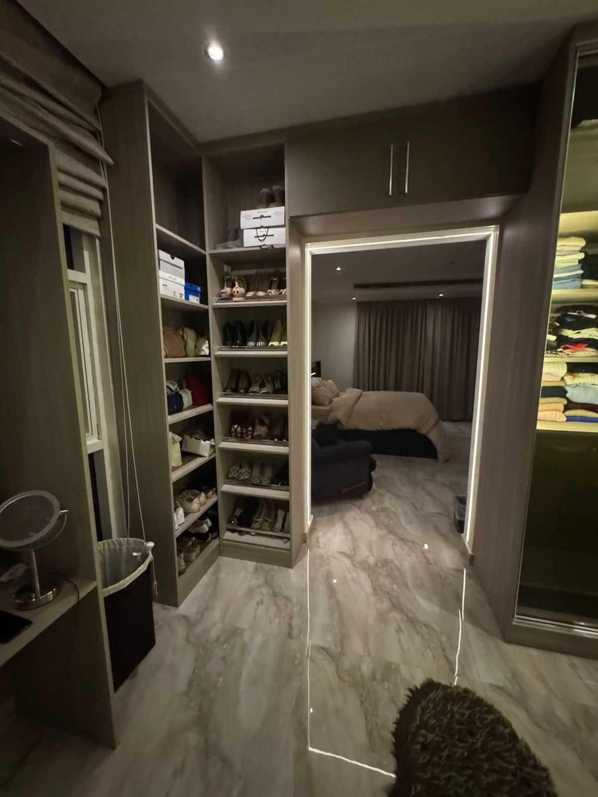 فيلا 3 غرف في العارض 6