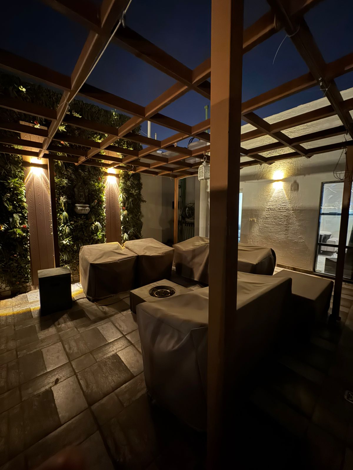 فيلا 3 غرف في العارض 8