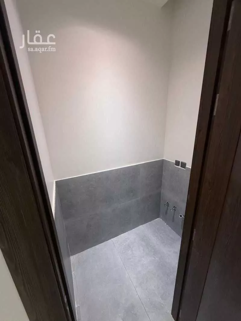 شقة 4 غرف في النرجس 6