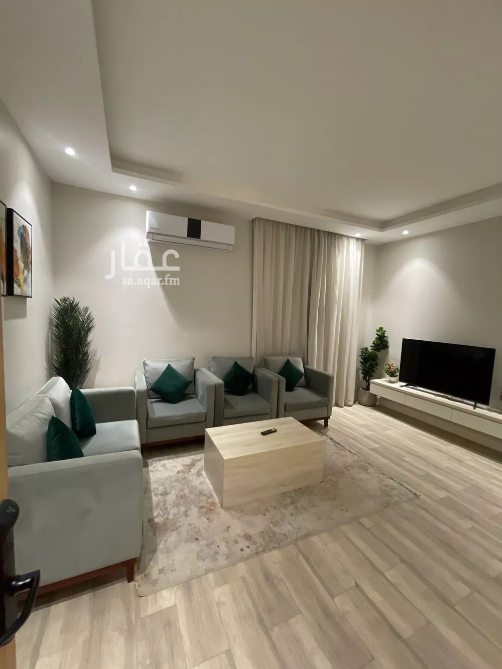 شقة 2 غرف في الملقا 4