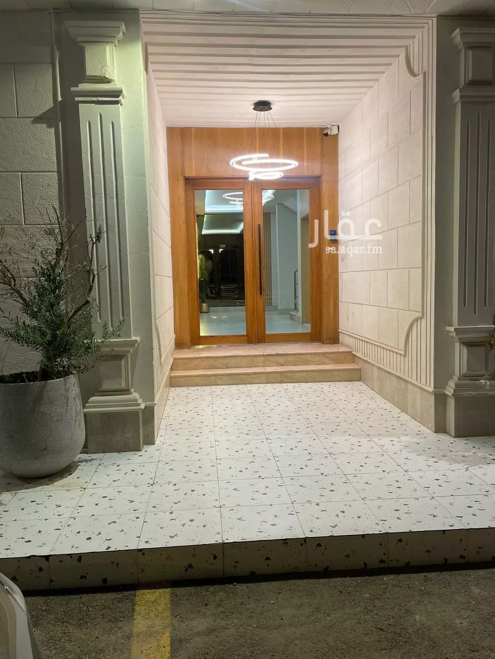 شقة 2 غرف في الملقا 6