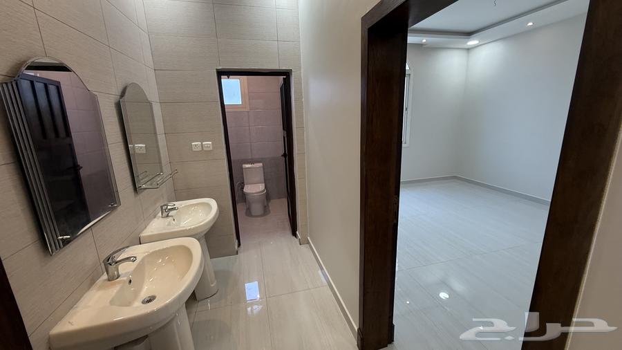 شقة 4 غرف في الشعلة 2