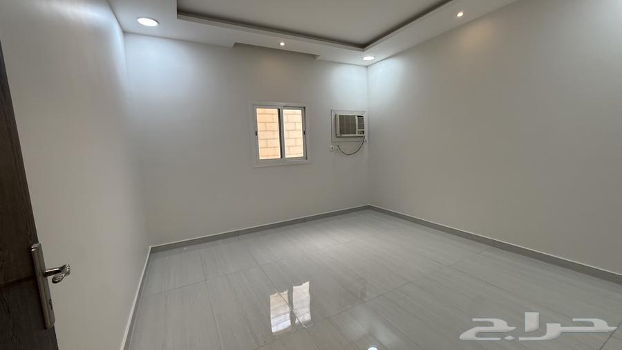 شقة 4 غرف في الشعلة 12