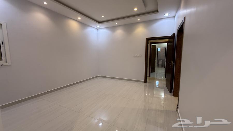 شقة 4 غرف في الشعلة 14