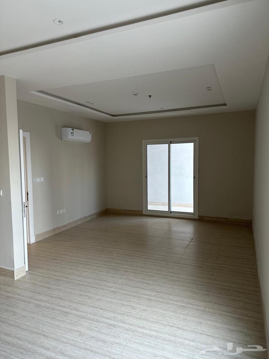 شقة 3 غرف في الحمرا 7