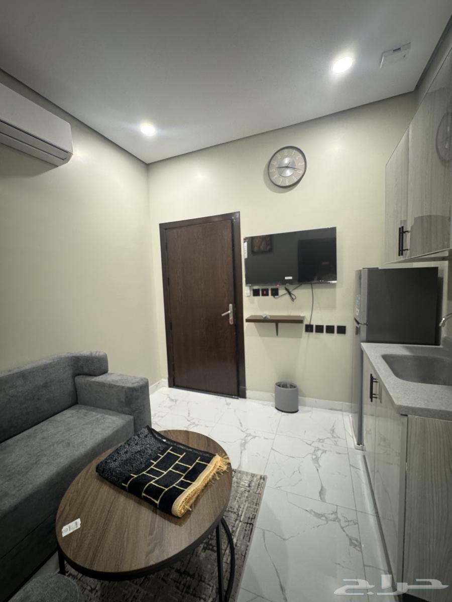 شقة 32 غرف في القادسية 12