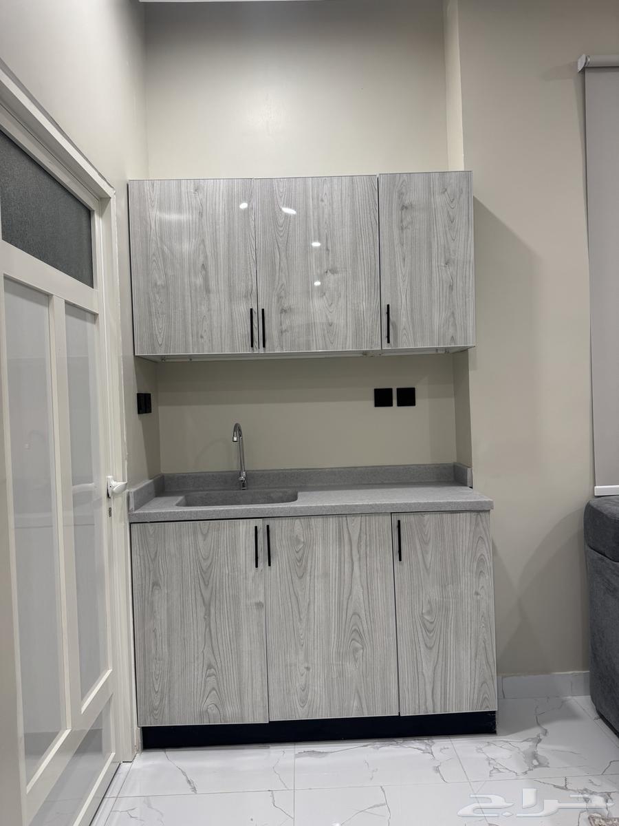 شقة 32 غرف في القادسية 13