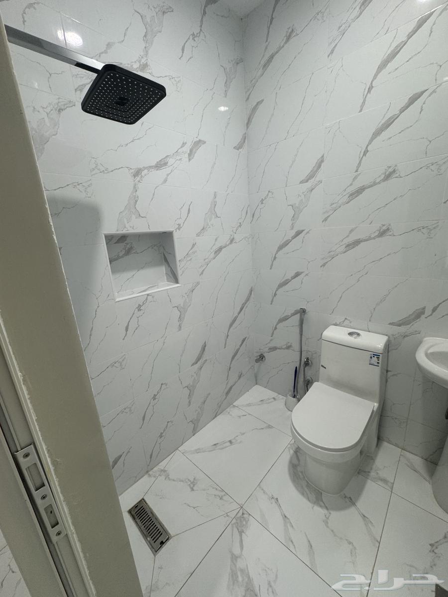 شقة 32 غرف في القادسية 18