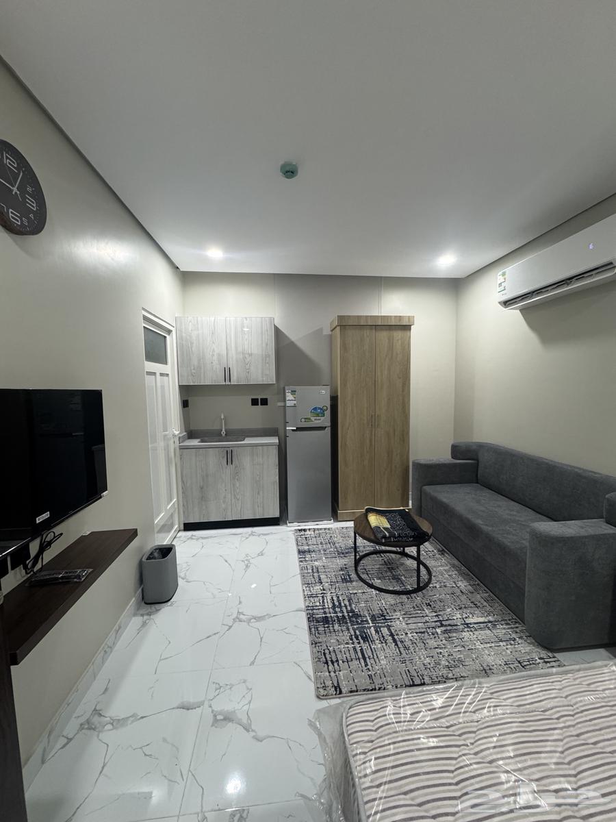 شقة 32 غرف في القادسية 6