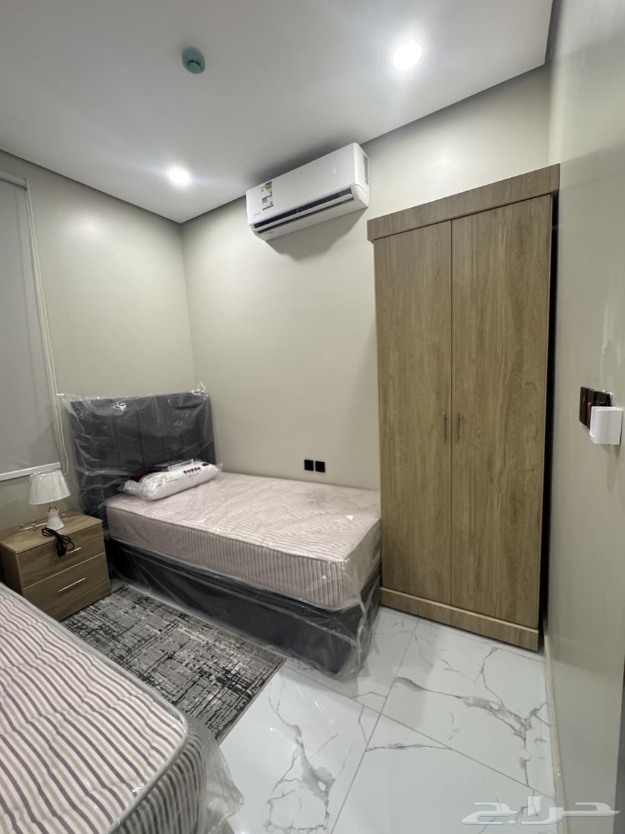 شقة 32 غرف في القادسية 10