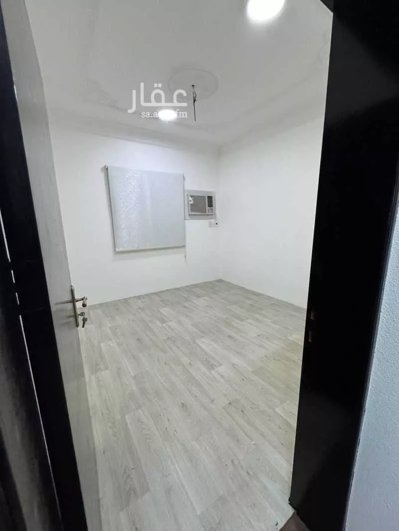 شقة 3 غرف في احد 10