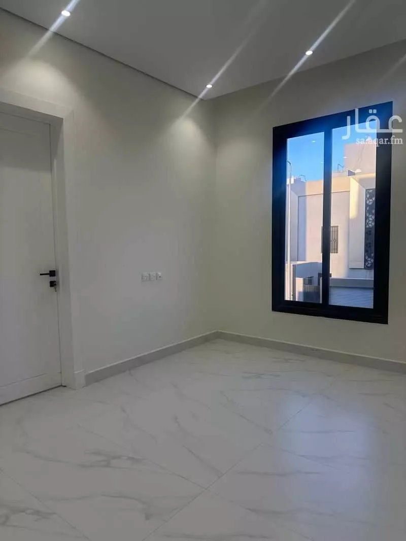 6 bedroom villa in Al Rimal 8