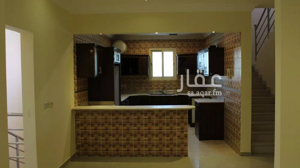 فيلا 3 غرف في العليا 11