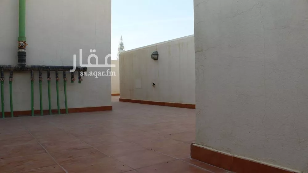 فيلا 3 غرف في العليا 8