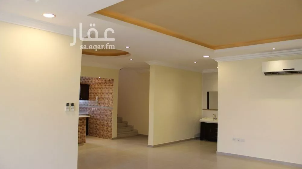 فيلا 3 غرف في العليا 10