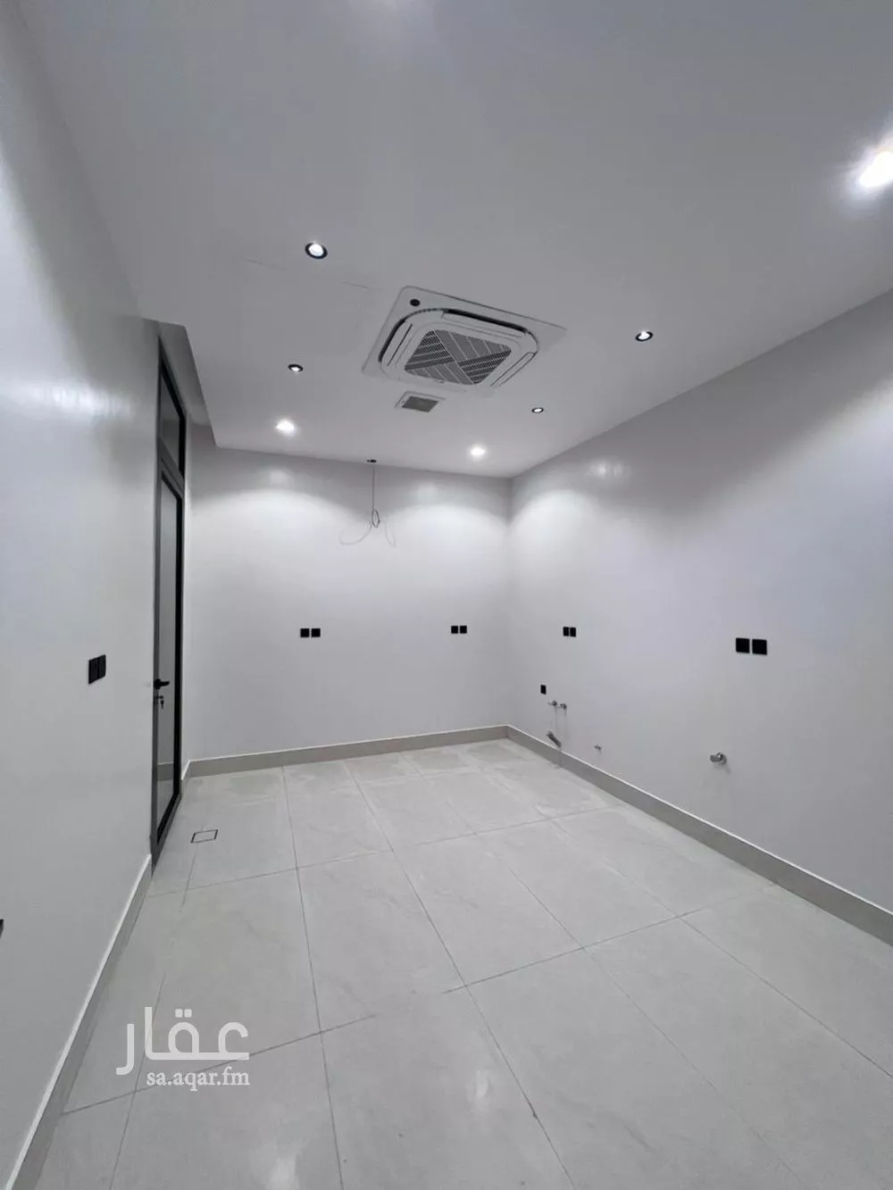 فيلا 6 غرف في النرجس 17