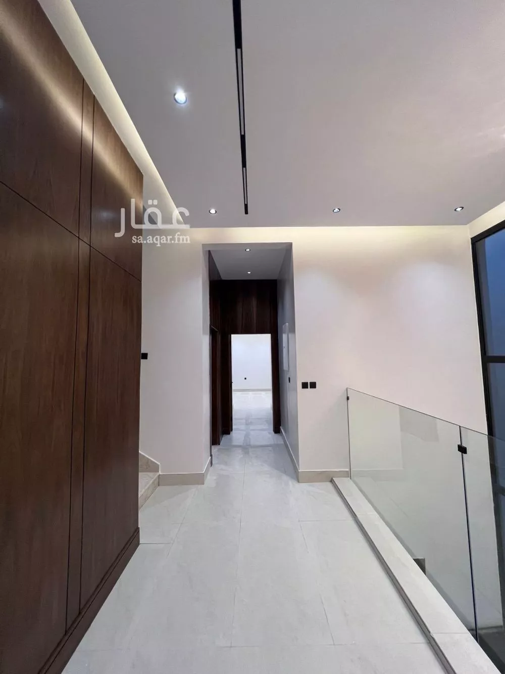 فيلا 6 غرف في النرجس 18