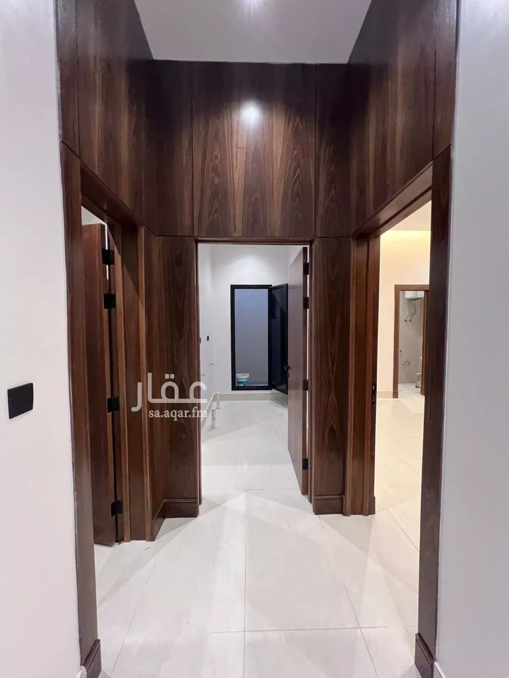 فيلا 6 غرف في النرجس 8