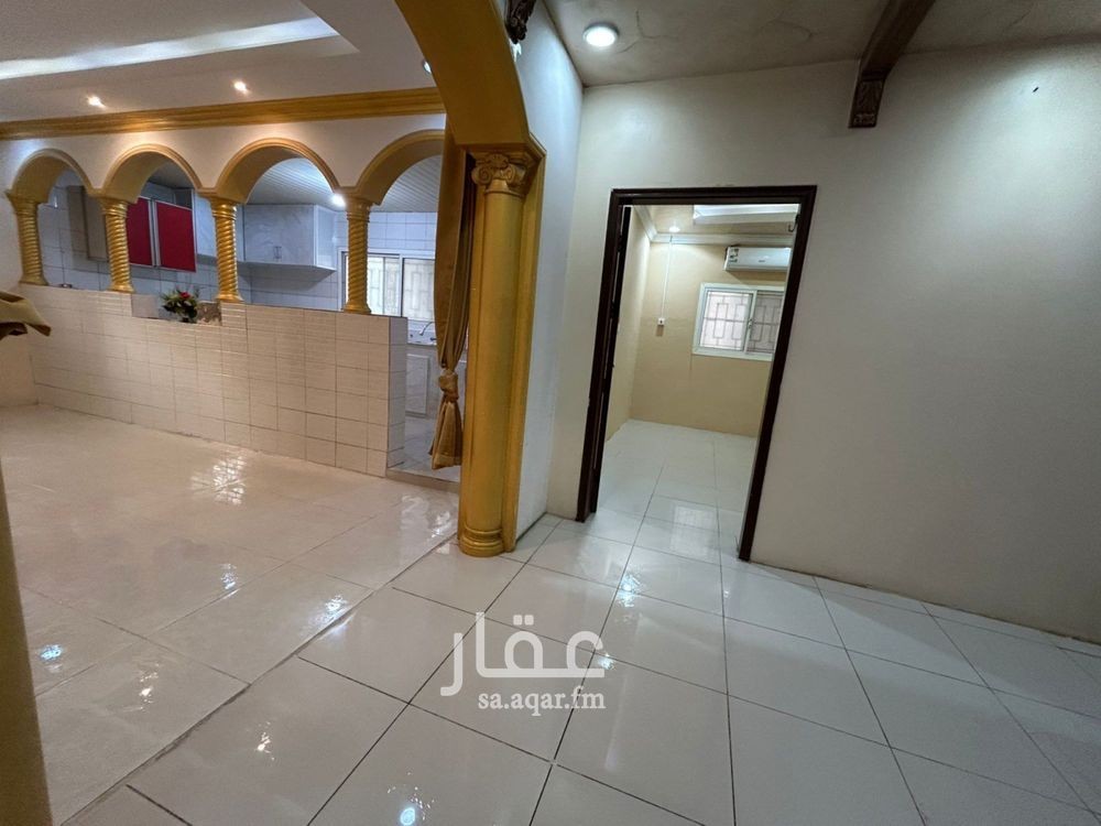 8 bedroom building in Ibn Khaldun, Eastern Province 11