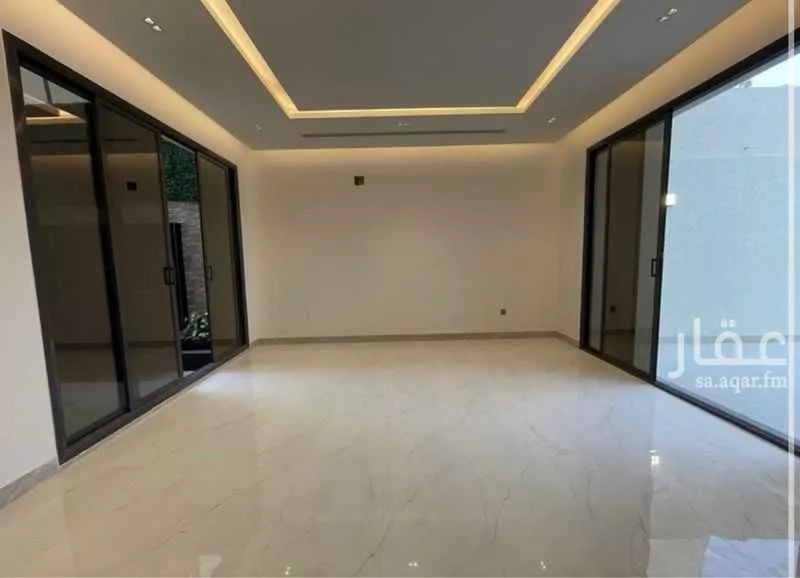 فيلا 7 غرف في العارض 3