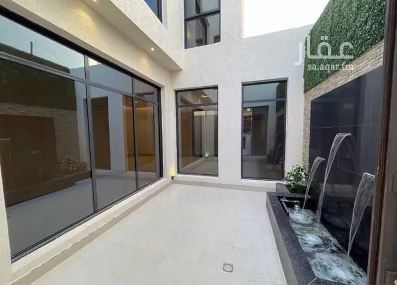 فيلا 7 غرف في العارض 5