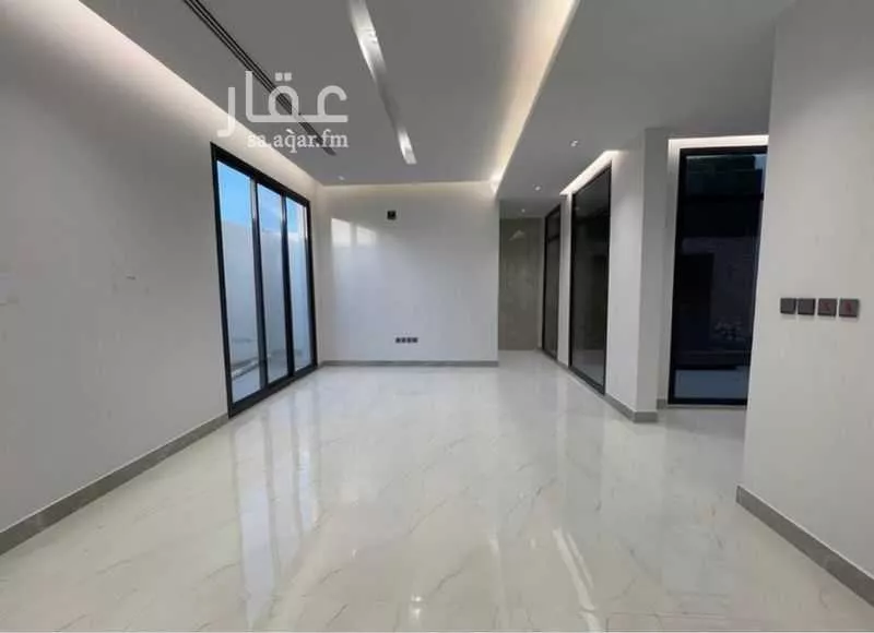 فيلا 7 غرف في العارض 8