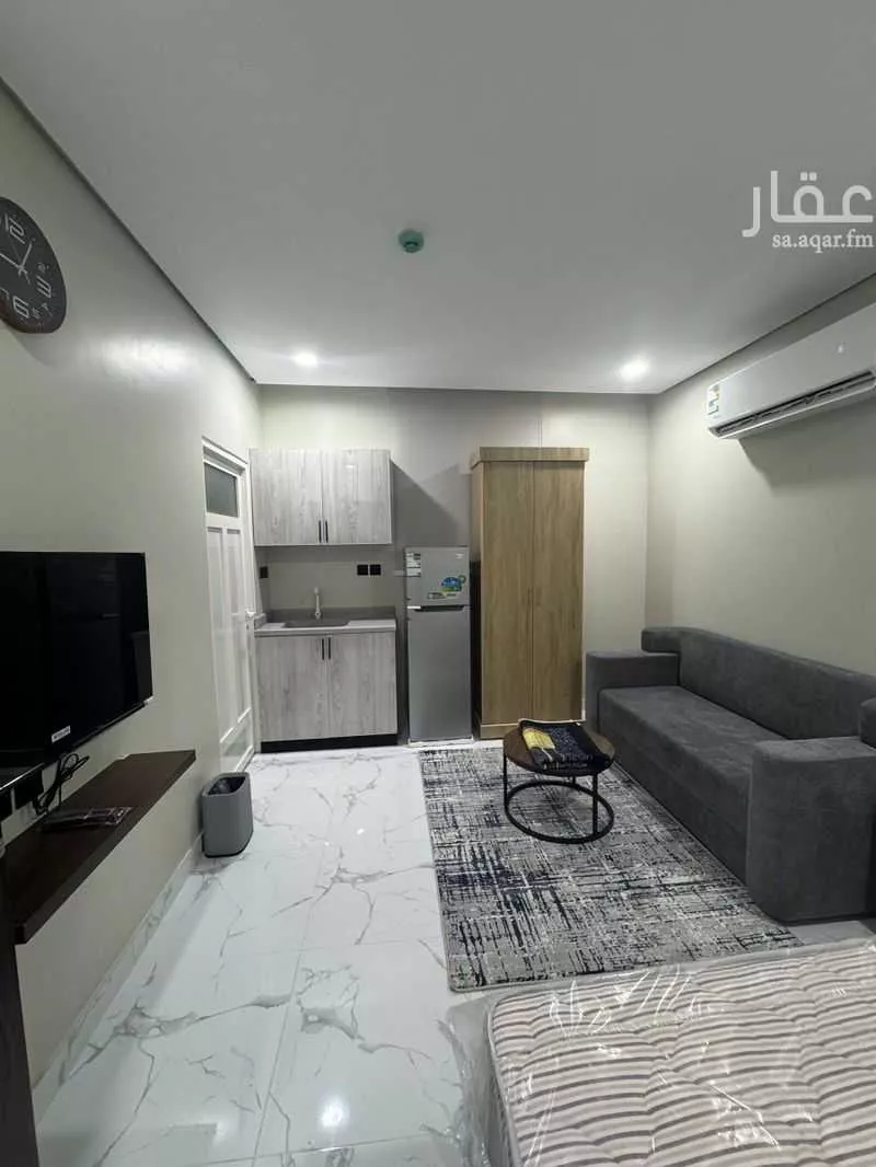 عمارة 216 م² في القادسية 6