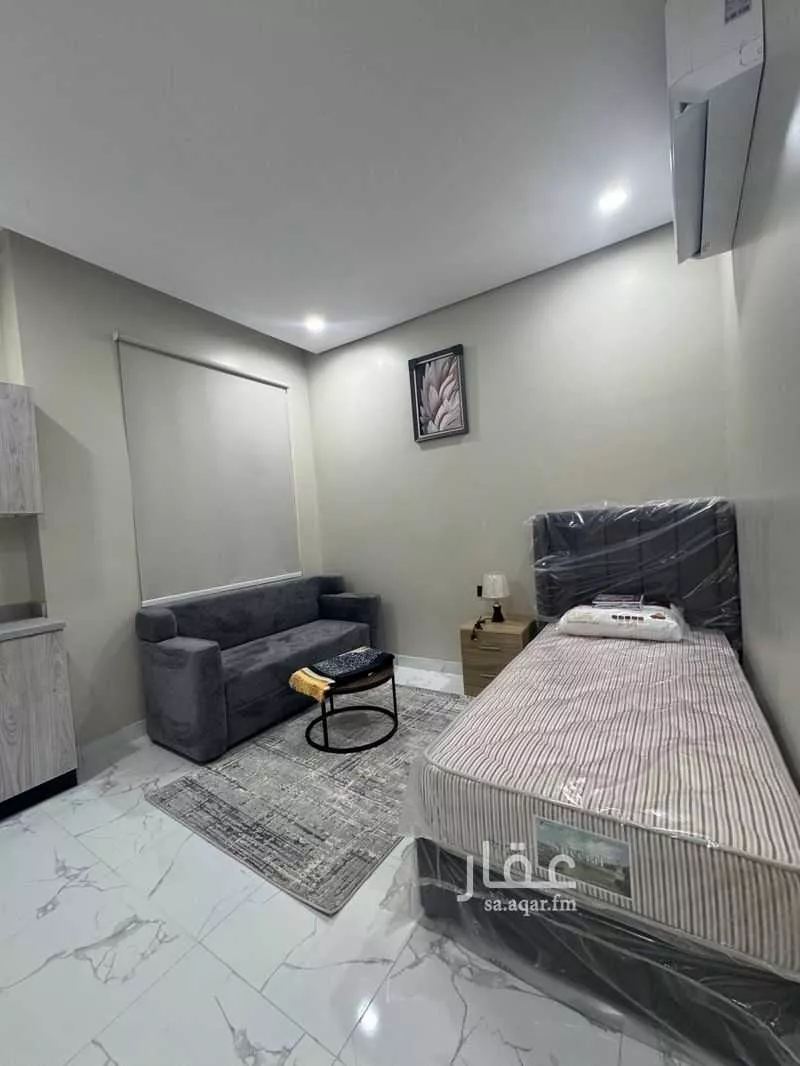 عمارة 216 م² في القادسية 8