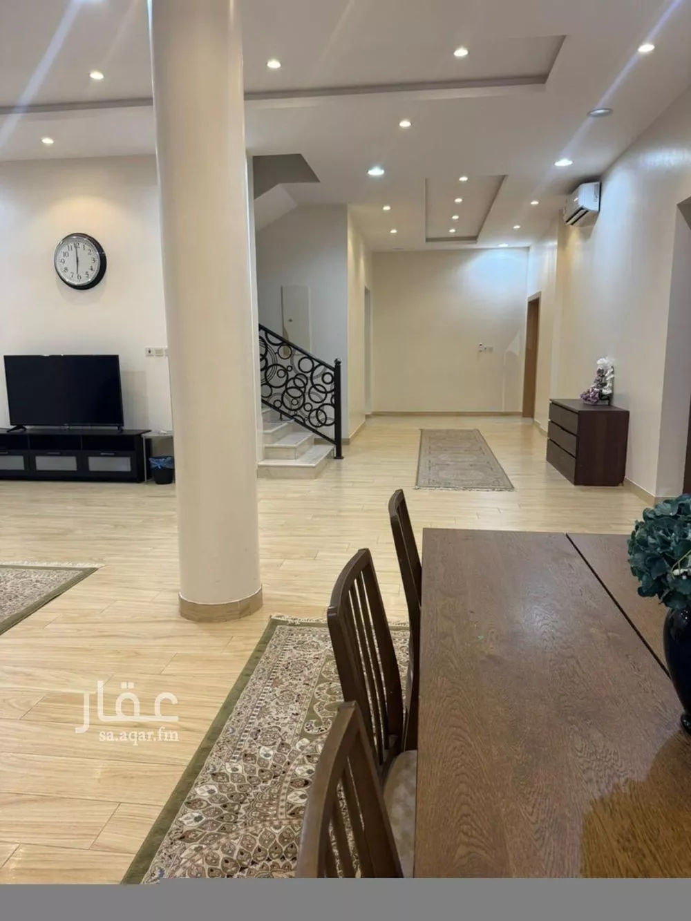 6 bedroom villa in Al Narjis 3