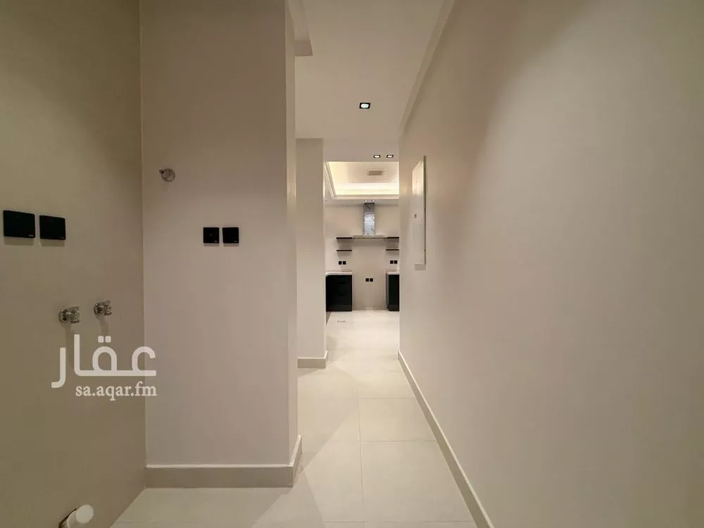 فيلا 3 غرف في الملقا 11