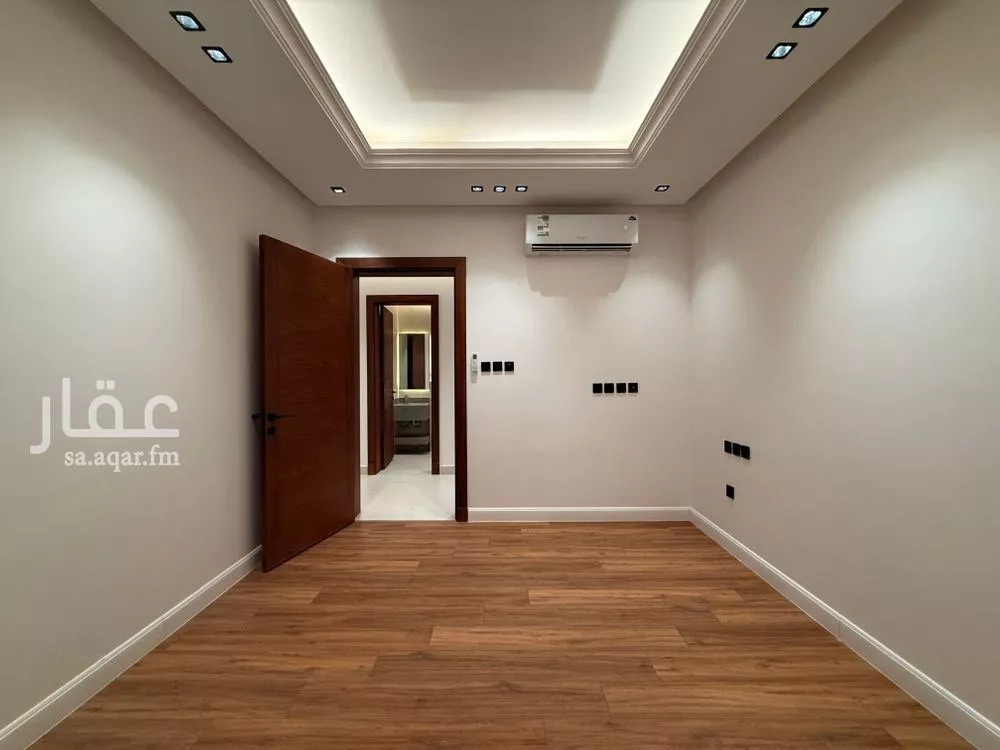 فيلا 3 غرف في الملقا 19