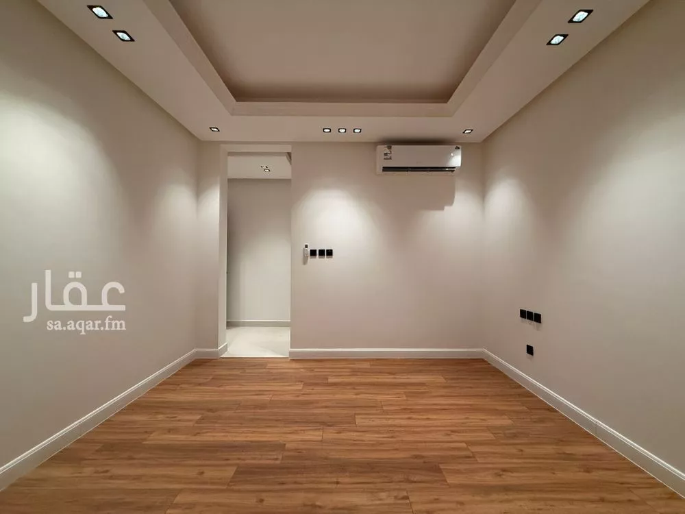 فيلا 3 غرف في الملقا 20