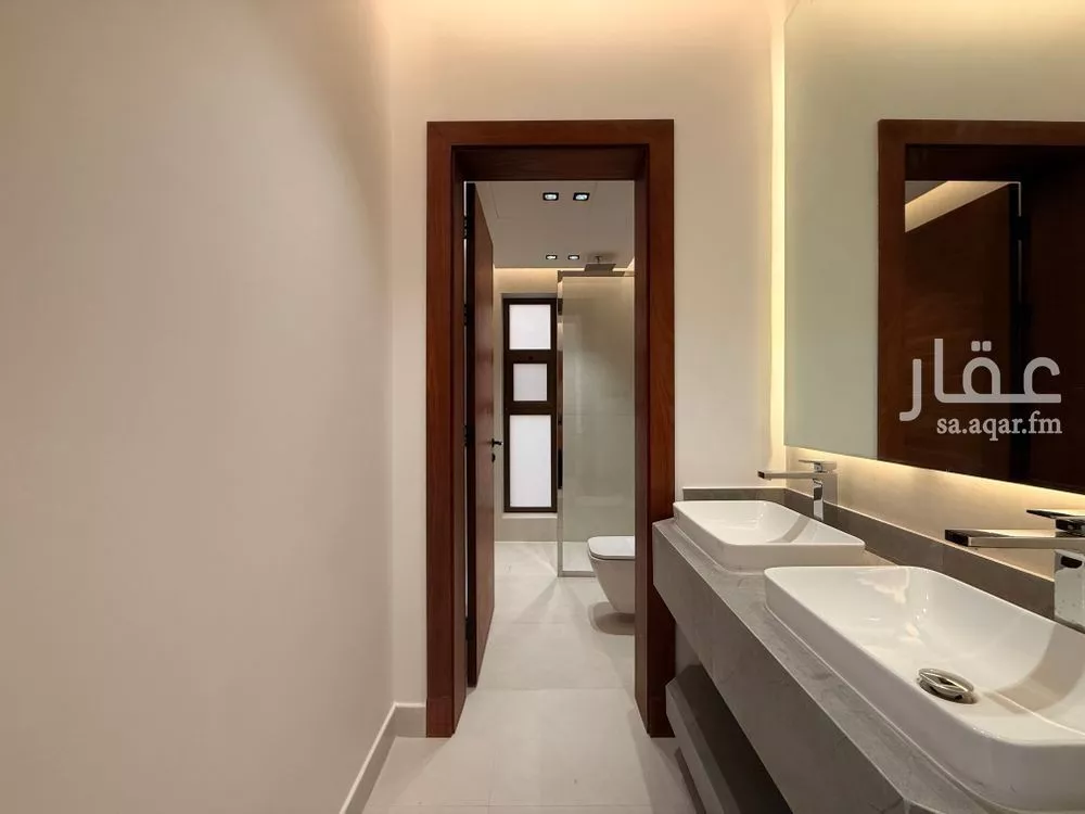 فيلا 3 غرف في الملقا 3