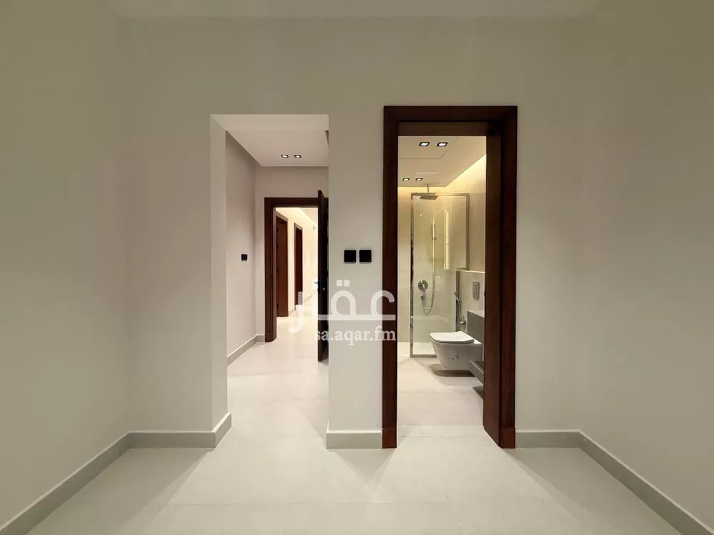 فيلا 3 غرف في الملقا 22