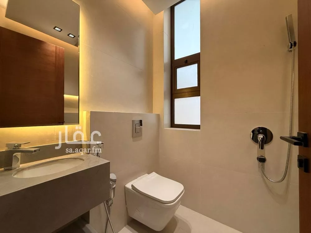 فيلا 3 غرف في الملقا 26