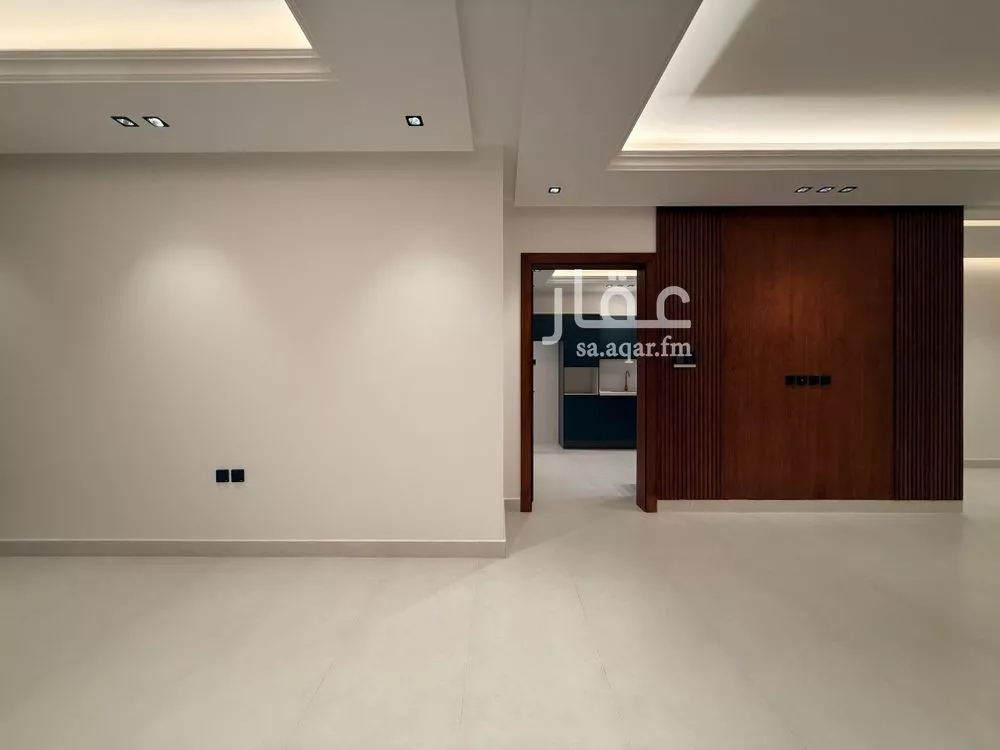 فيلا 3 غرف في الملقا 5