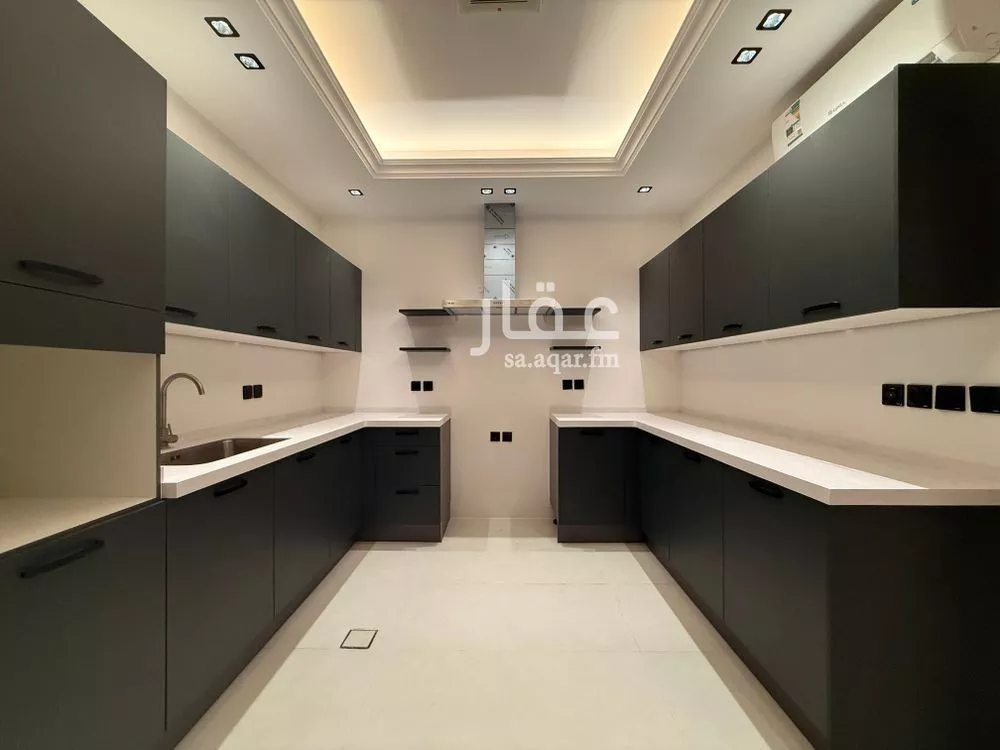 فيلا 3 غرف في الملقا 7